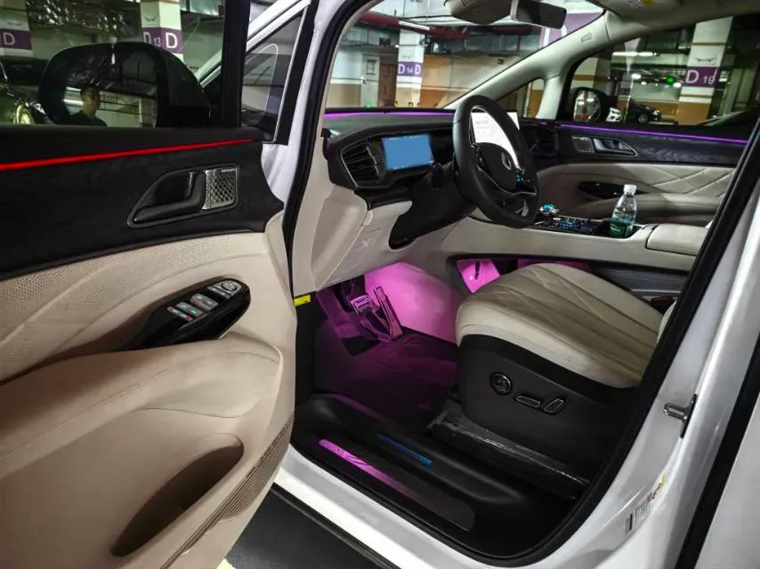 2025 Denza D9 1.5T 156HP L4 E-CVT PHEV 40KWH,autocango,china used car exporter,china ev exporter,chinese used car exporter,chinese used ev exporter