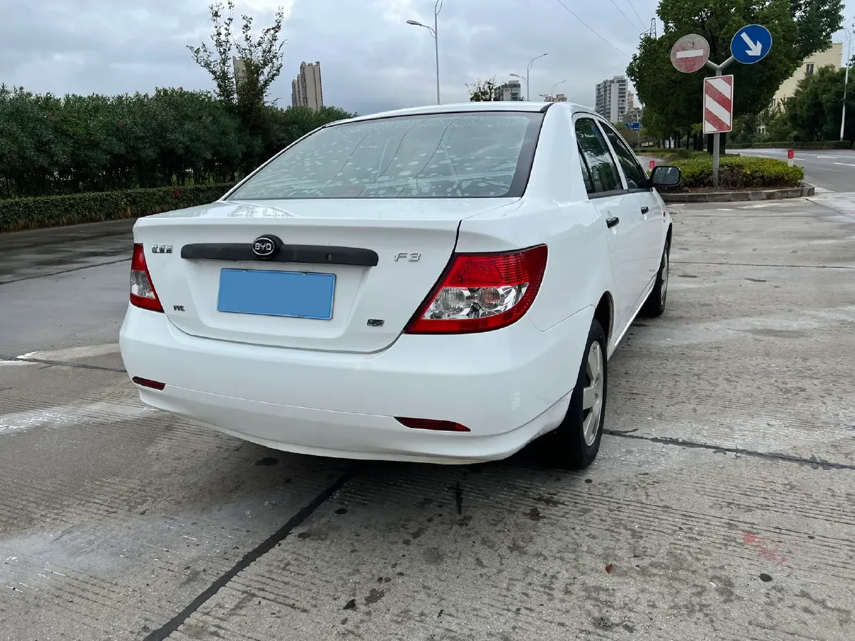 2020 BYD F3 1.5L 109HP L4 5MT,autocango,china used car exporter,china ev exporter,chinese used car exporter,chinese used ev exporter