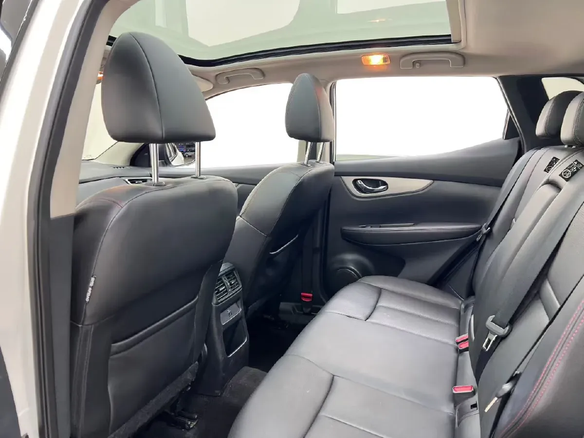 2022 Nissan Qashqai 2.0L 151HP L4 CVT,autocango,china used car exporter,china ev exporter,chinese used car exporter,chinese used ev exporter