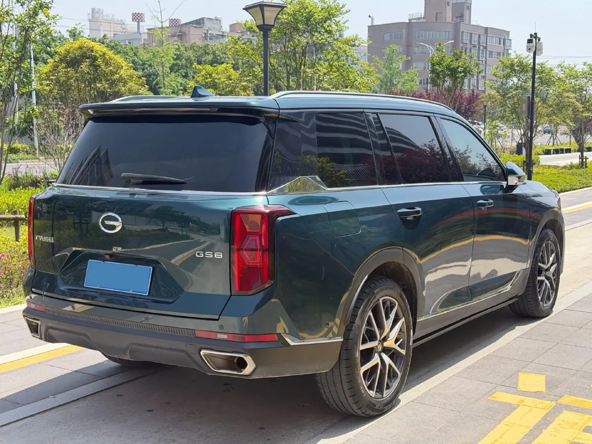 2022 GAC Trumpchi GS8 2.0T 252HP L4 8AT,autocango,china used car exporter,china ev exporter,chinese used car exporter,chinese used ev exporter