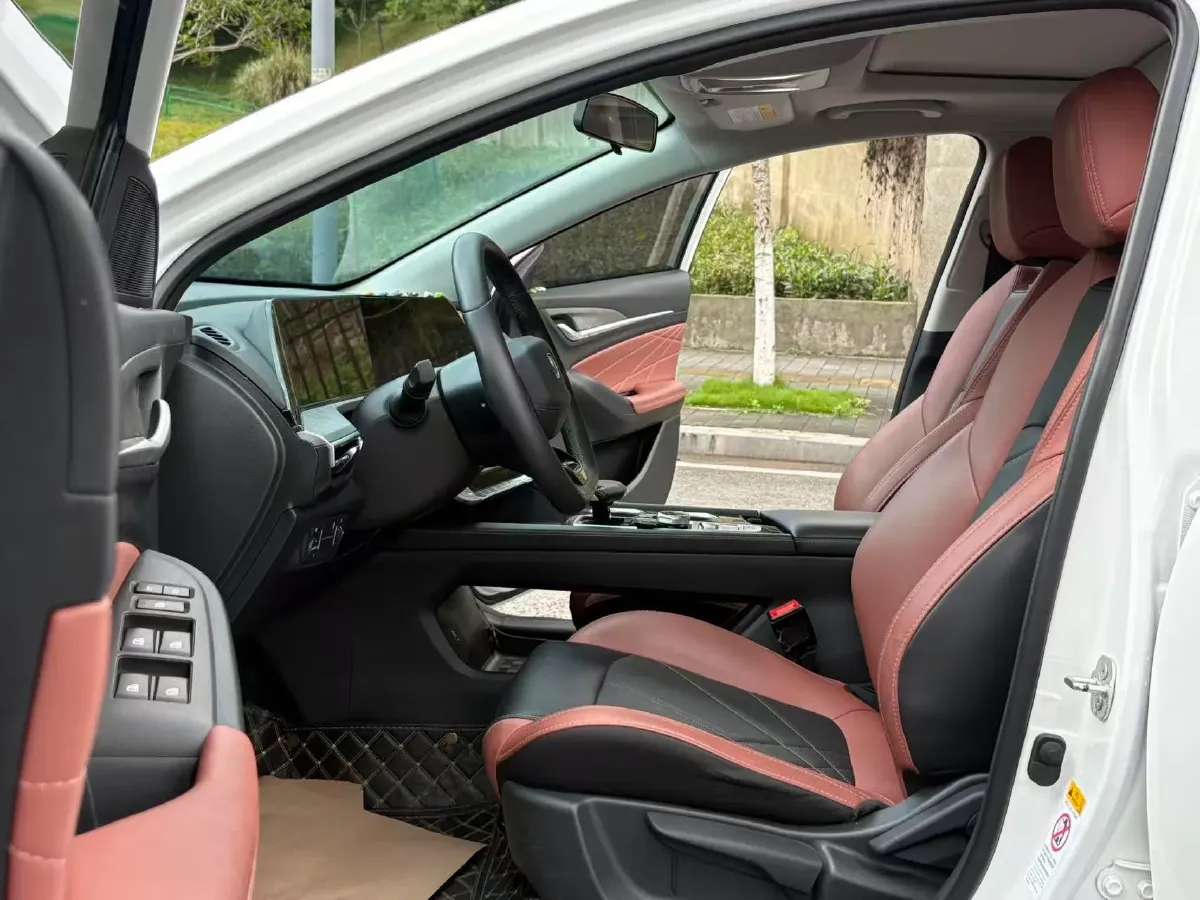 2021 ChangAn Eado 1.4T 160HP L4 7DCT,autocango,china used car exporter,china ev exporter,chinese used car exporter,chinese used ev exporter