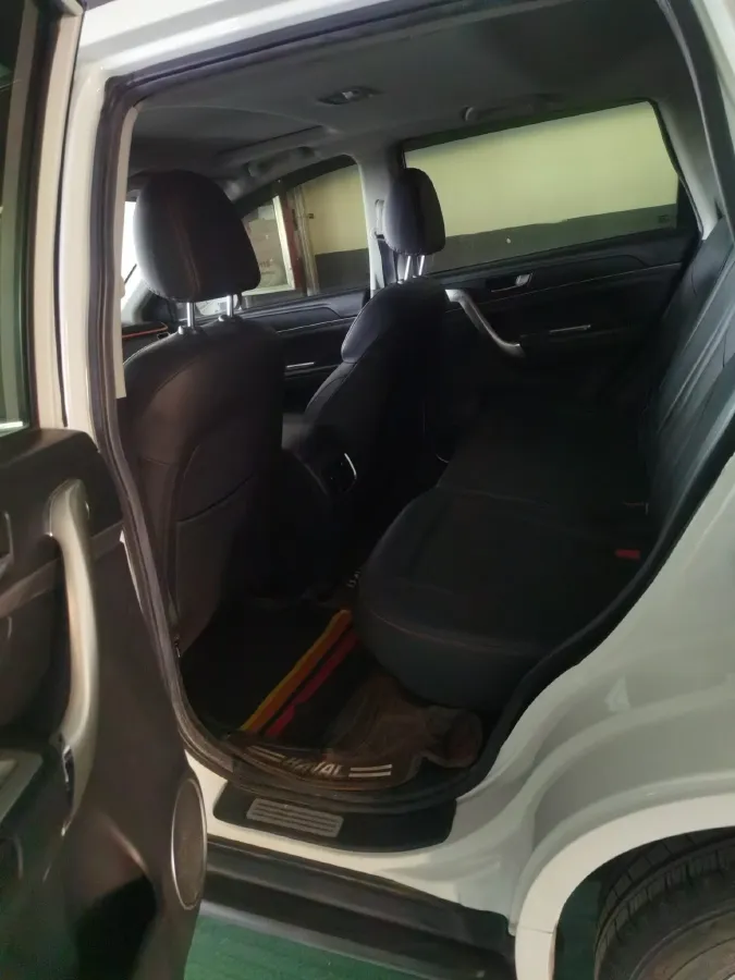 2018 Haval M6 1.5T 150HP L4 6MT,autocango,china used car exporter,china ev exporter,chinese used car exporter,chinese used ev exporter