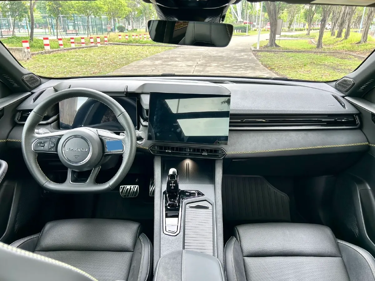 2023 MAXUS G50 1.5T 181HP L4 7DCT,autocango,china used car exporter,china ev exporter,chinese used car exporter,chinese used ev exporter