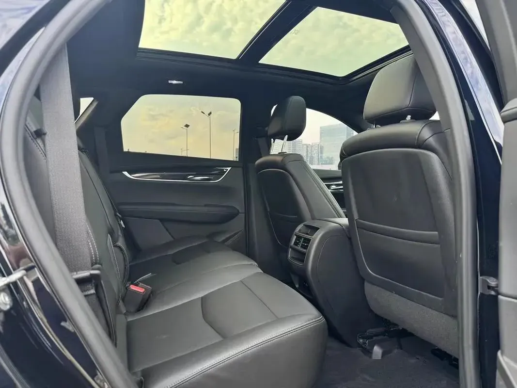 2020 Cadillac XT5 2.0T 237HP L4 9AT,autocango,china used car exporter,china ev exporter,chinese used car exporter,chinese used ev exporter