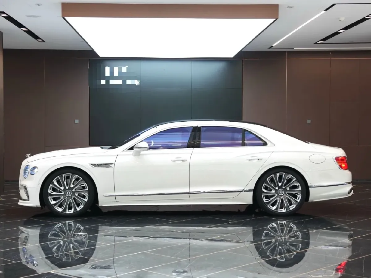 2025 Bentley Flying Spur 4.0T 600HP V8 8DCT PHEV 25.9KWH,autocango,china used car exporter,china ev exporter,chinese used car exporter,chinese used ev exporter