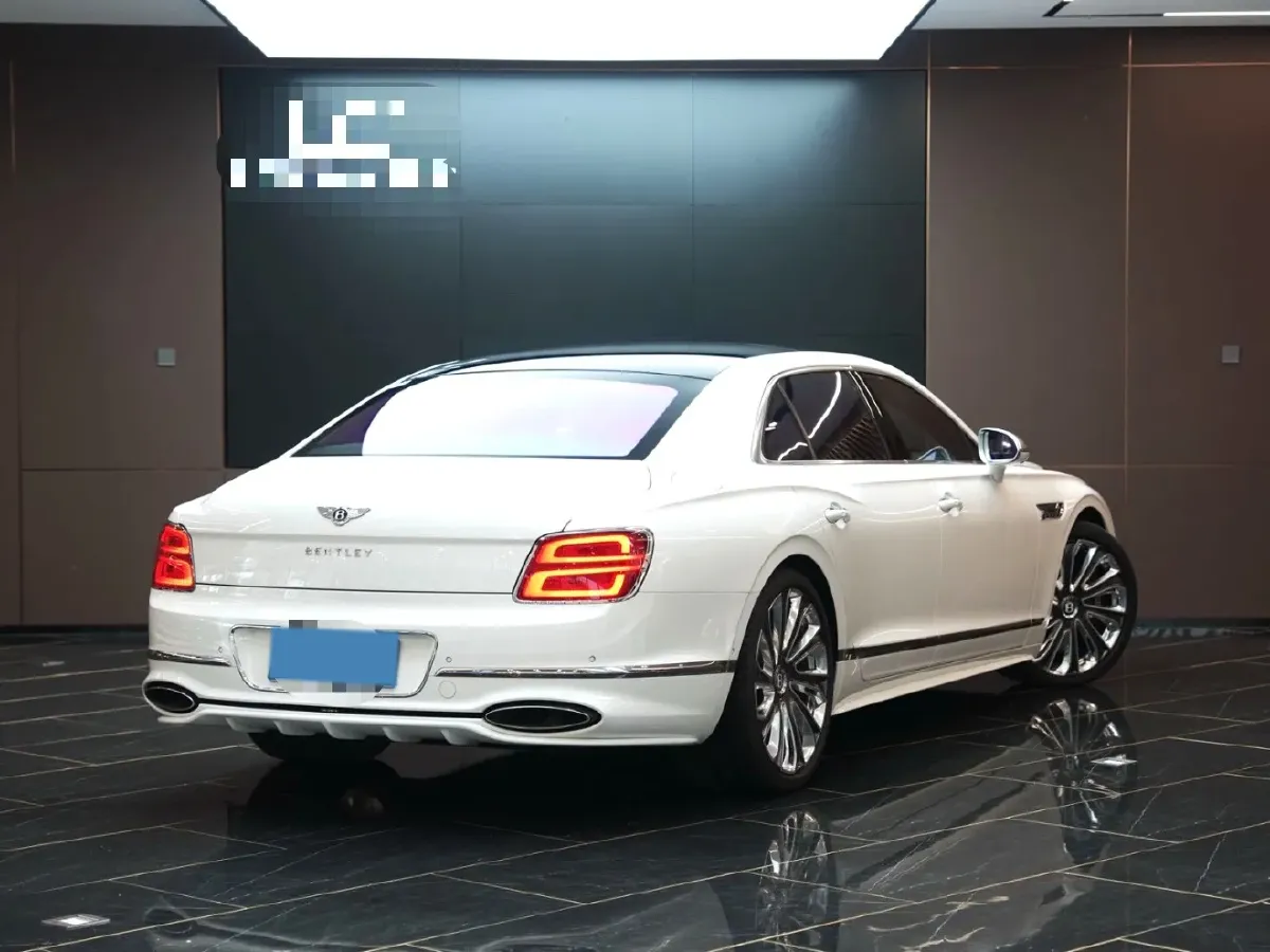 2025 Bentley Flying Spur 4.0T 600HP V8 8DCT PHEV 25.9KWH,autocango,china used car exporter,china ev exporter,chinese used car exporter,chinese used ev exporter