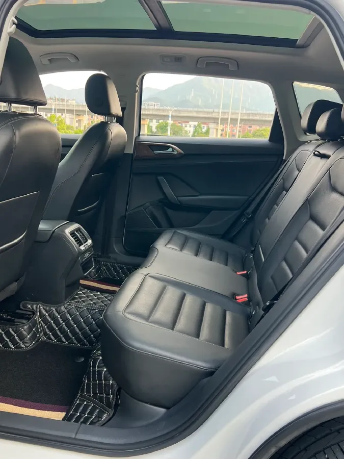 2020 Volkswagen Tharu 1.4T 150HP L4 7DCT,autocango,china used car exporter,china ev exporter,chinese used car exporter,chinese used ev exporter