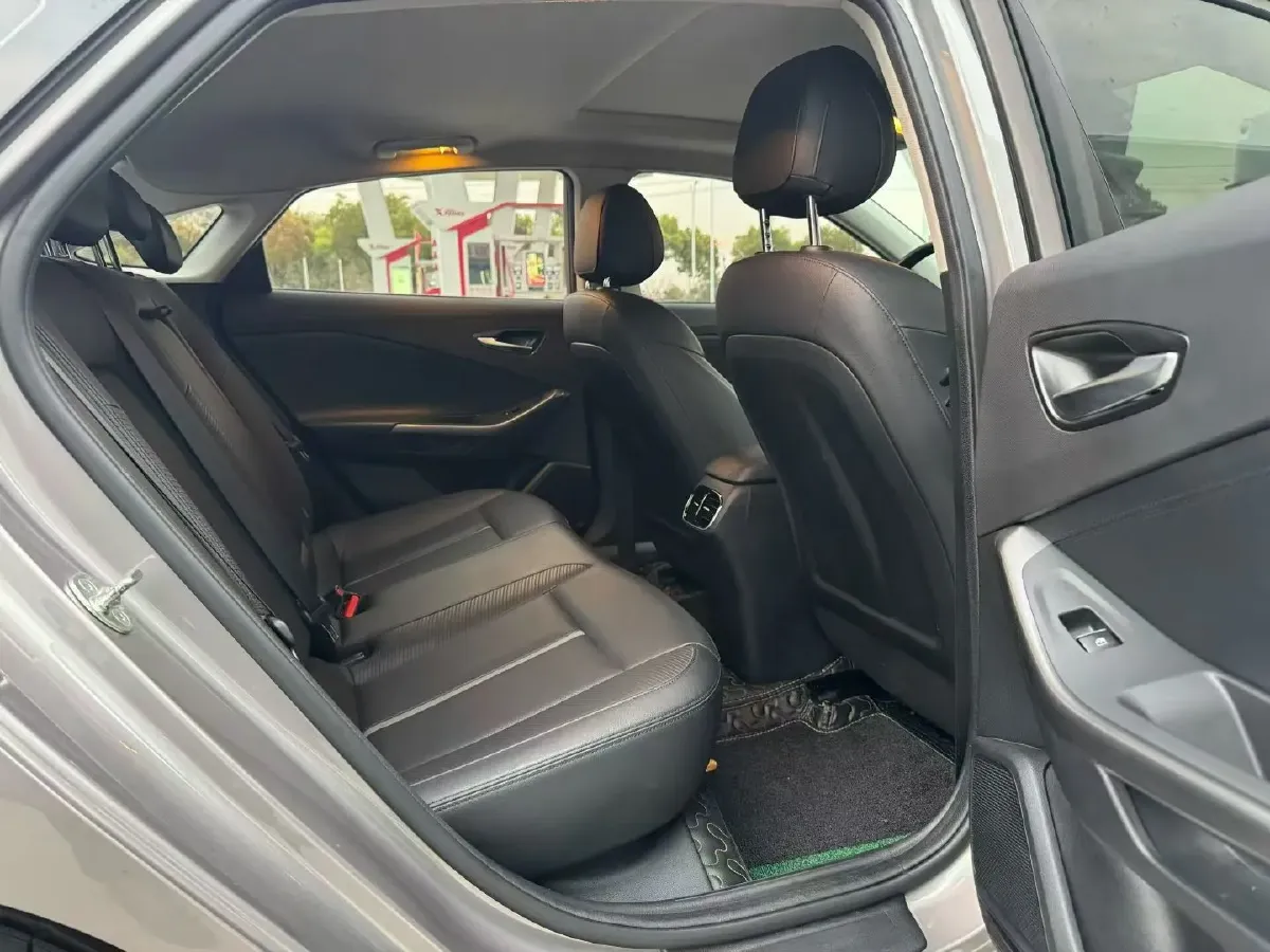 2019 Hyundai La Festa 1.6T 204HP L4 7DCT,autocango,china used car exporter,china ev exporter,chinese used car exporter,chinese used ev exporter