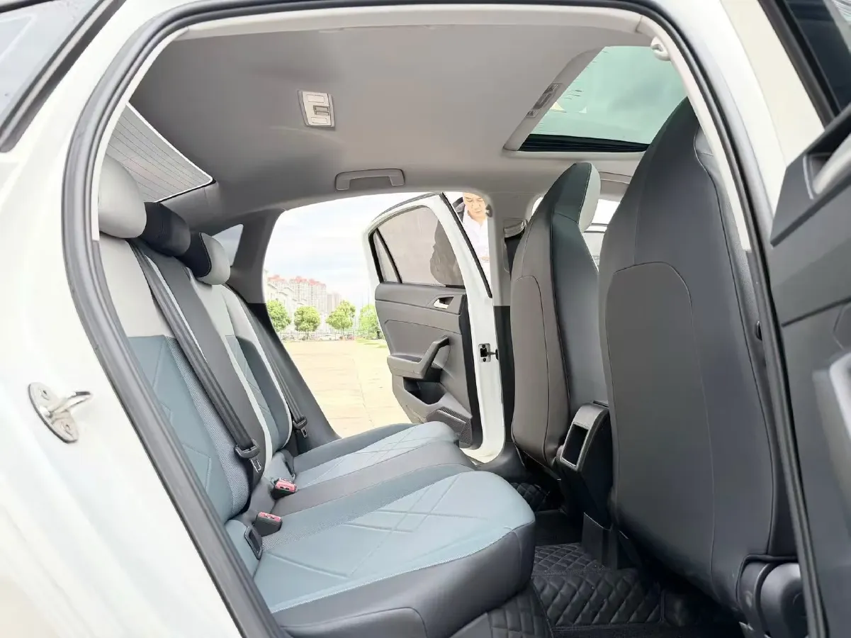 2025 ChangAn Eado 1.5T 192HP L4 7DCT,autocango,china used car exporter,china ev exporter,chinese used car exporter,chinese used ev exporter