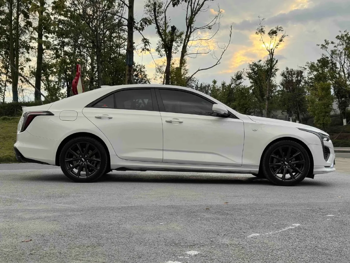 2021 Cadillac CT4 2.0T 237HP L4 8AT,autocango,china used car exporter,china ev exporter,chinese used car exporter,chinese used ev exporter