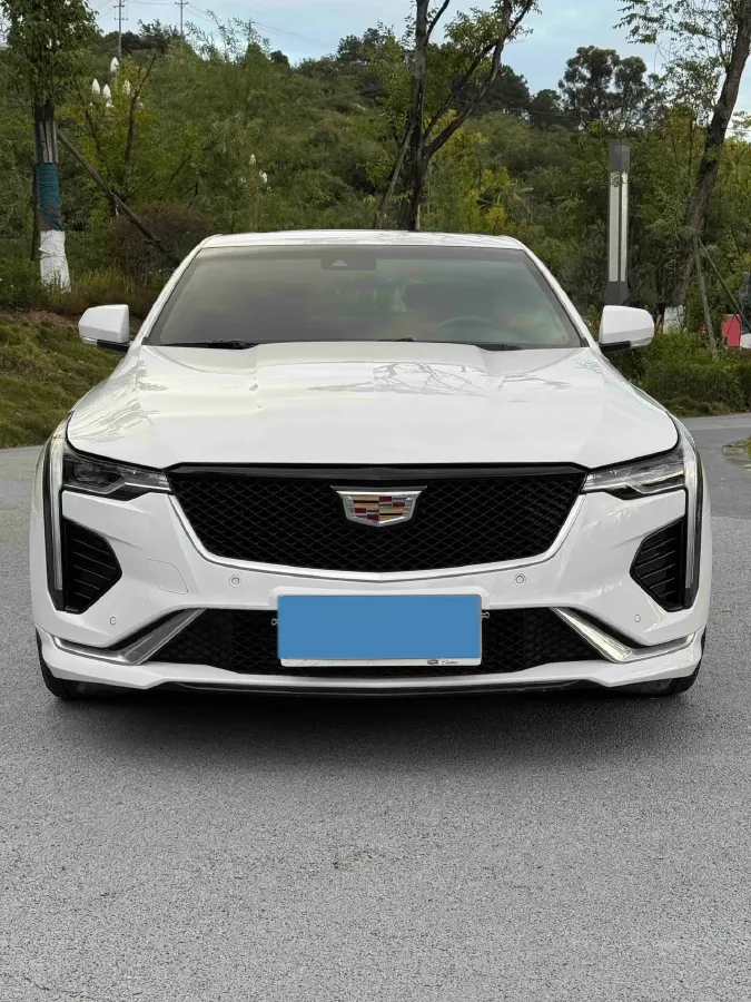 2021 Cadillac CT4 2.0T 237HP L4 8AT,autocango,china used car exporter,china ev exporter,chinese used car exporter,chinese used ev exporter