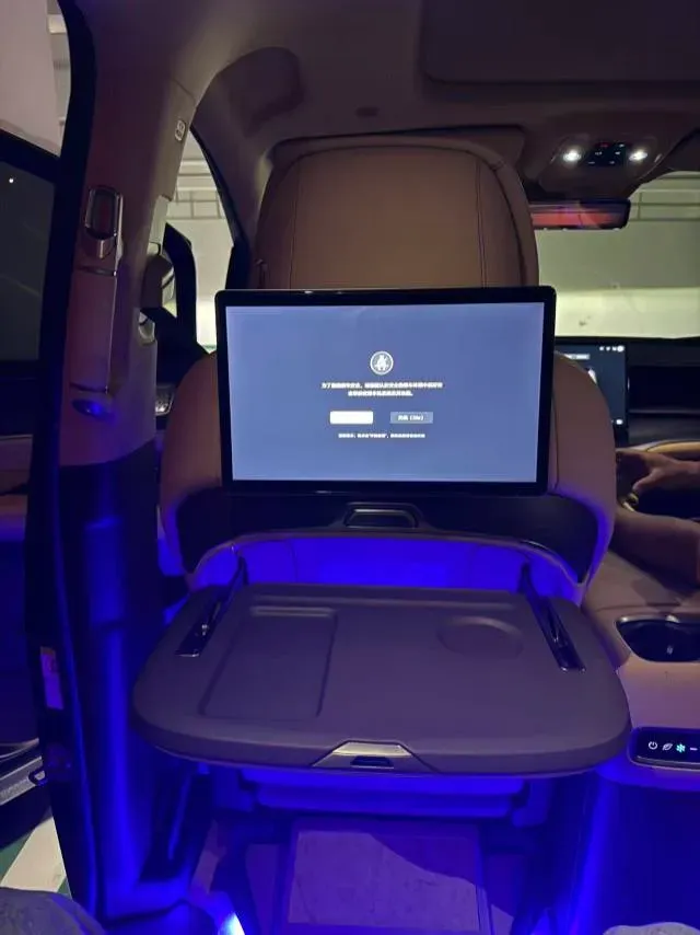 2025 Denza D9 1.5T 156HP L4 E-CVT PHEV,autocango,china used car exporter,china ev exporter,chinese used car exporter,chinese used ev exporter