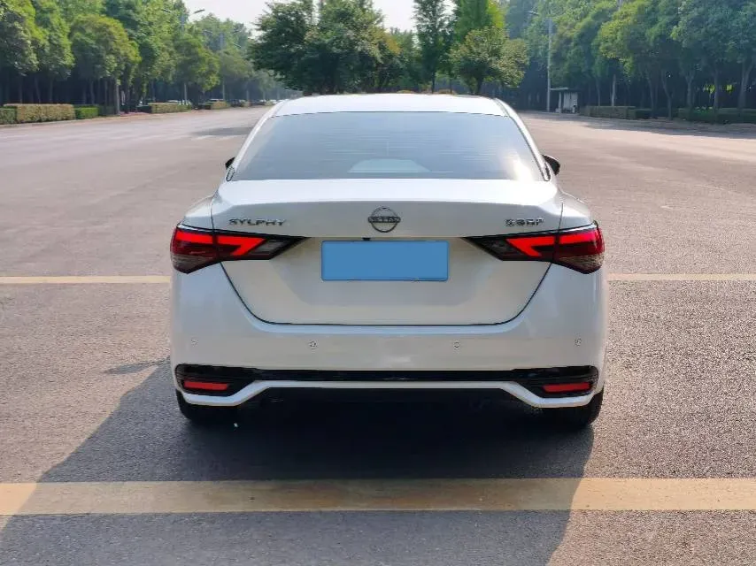 2023 Nissan Sylphy 1.6L 135HP L4 CVT,autocango,china used car exporter,china ev exporter,chinese used car exporter,chinese used ev exporter