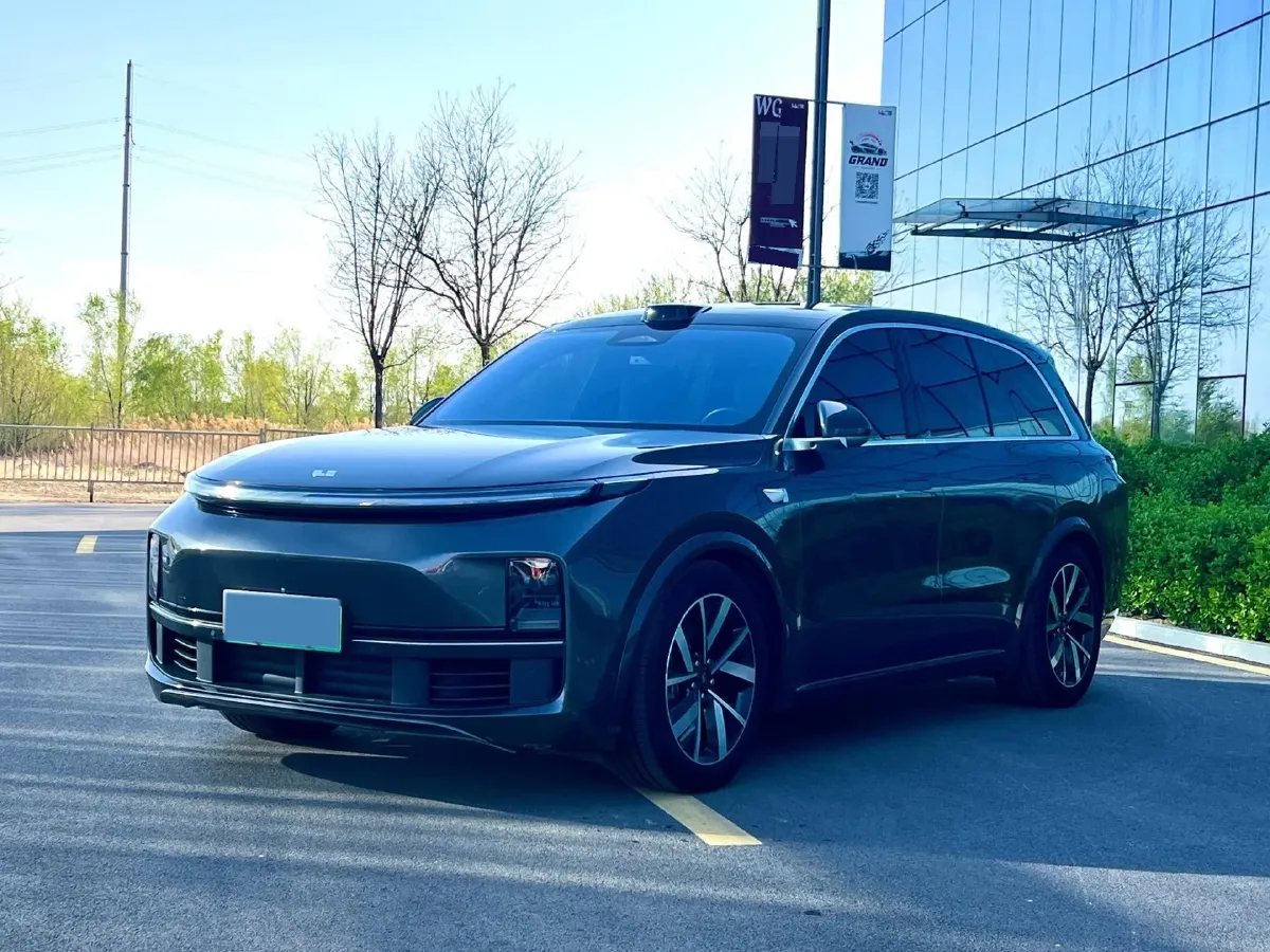 2023 Li L8 Range Extended 154HP REEV 40.9KWH,autocango,china used car exporter,china ev exporter,chinese used car exporter,chinese used ev exporter