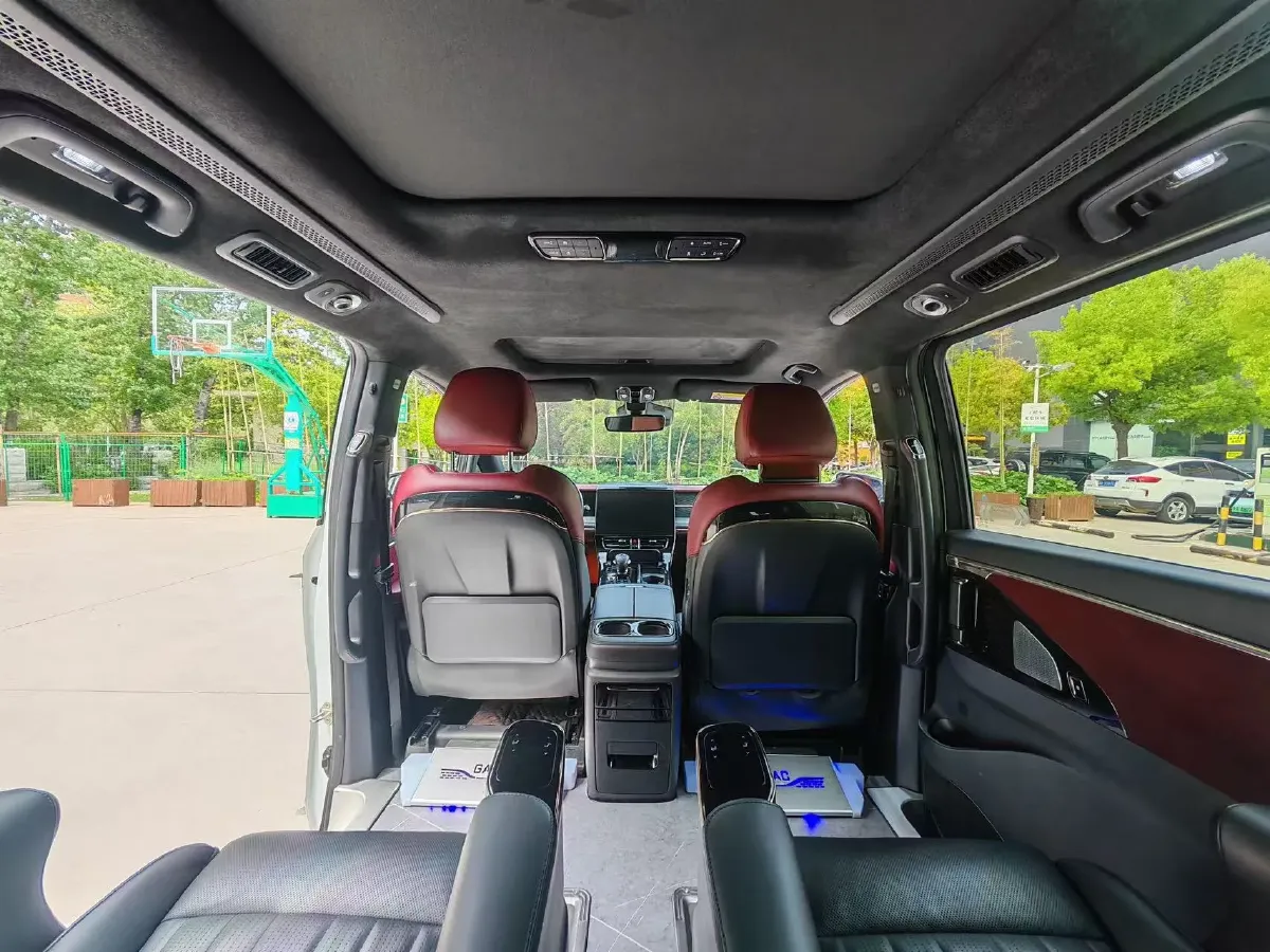 2023 GAC Trumpchi M8 2.0T 252HP L4 8AT,autocango,china used car exporter,china ev exporter,chinese used car exporter,chinese used ev exporter