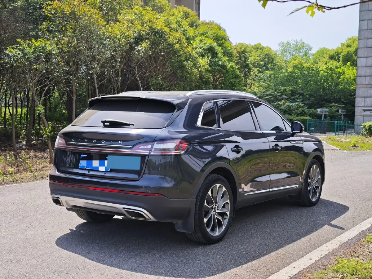2021 Lincoln Nautilus 2.0T 245HP L4 8AT,autocango,china used car exporter,china ev exporter,chinese used car exporter,chinese used ev exporter