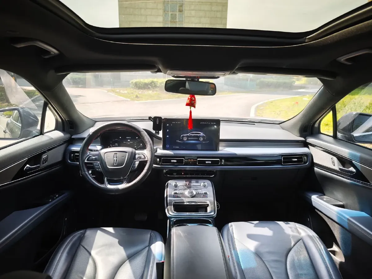 2021 Lincoln Nautilus 2.0T 245HP L4 8AT,autocango,china used car exporter,china ev exporter,chinese used car exporter,chinese used ev exporter