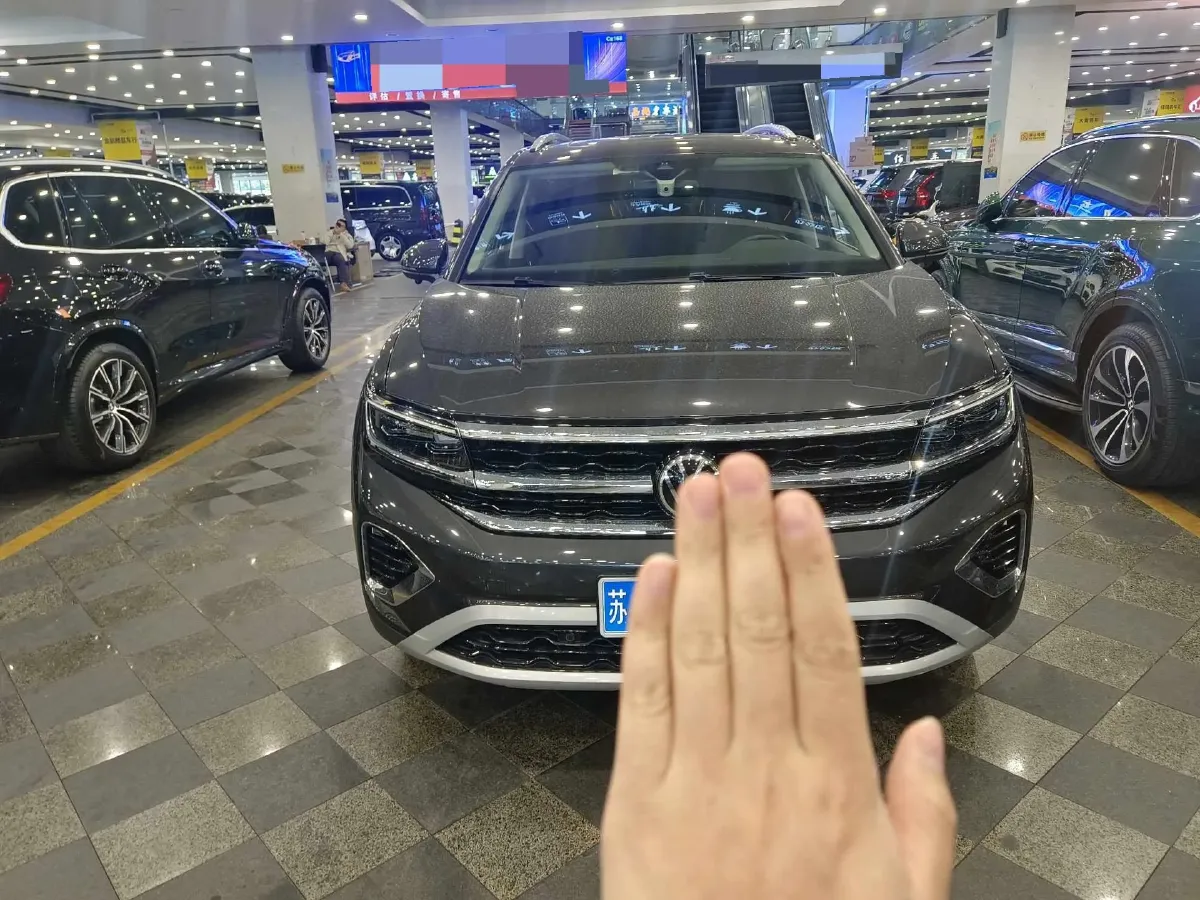 2021 Volkswagen Talagon 2.0T 220HP L4 7DCT,autocango,china used car exporter,china ev exporter,chinese used car exporter,chinese used ev exporter