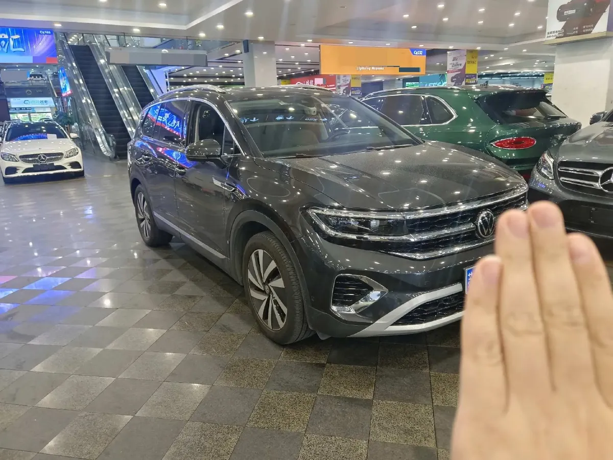 2021 Volkswagen Talagon 2.0T 220HP L4 7DCT,autocango,china used car exporter,china ev exporter,chinese used car exporter,chinese used ev exporter