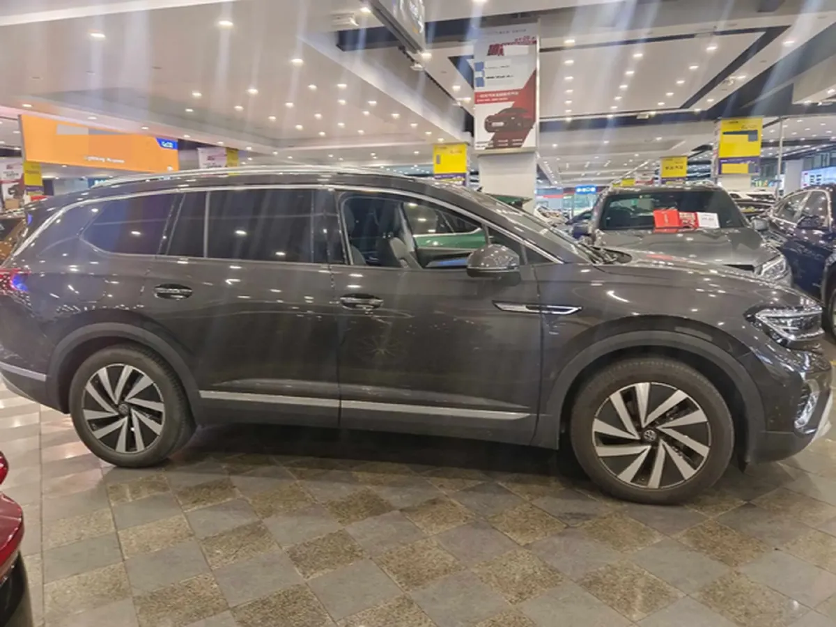 2021 Volkswagen Talagon 2.0T 220HP L4 7DCT,autocango,china used car exporter,china ev exporter,chinese used car exporter,chinese used ev exporter