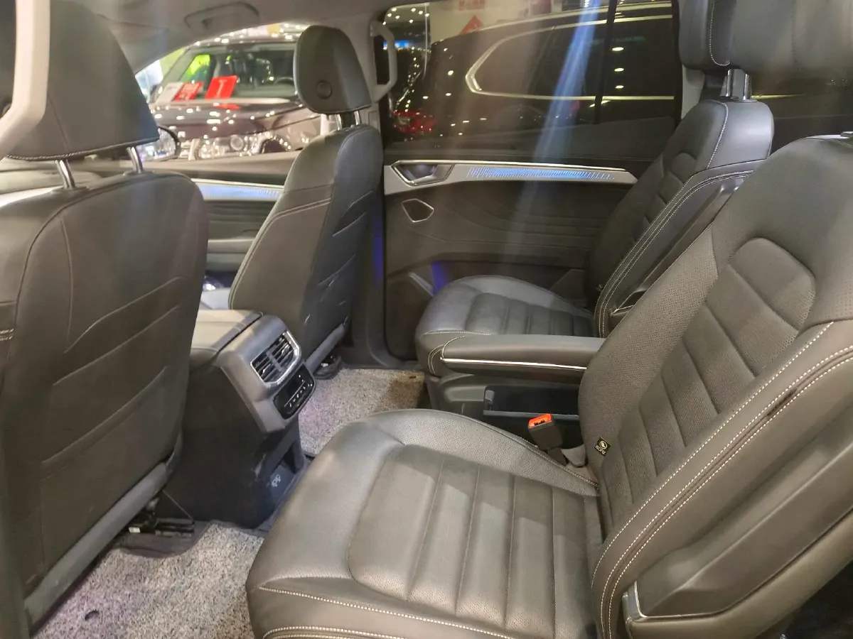 2021 Volkswagen Talagon 2.0T 220HP L4 7DCT,autocango,china used car exporter,china ev exporter,chinese used car exporter,chinese used ev exporter