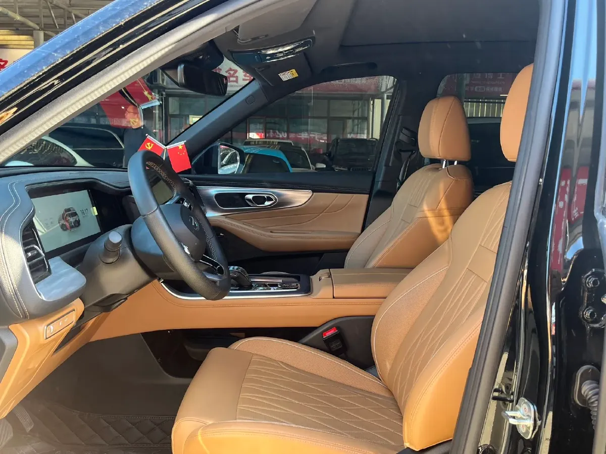 2025 GAC Trumpchi GS8 2.0T 252HP L4 8AT,autocango,china used car exporter,china ev exporter,chinese used car exporter,chinese used ev exporter