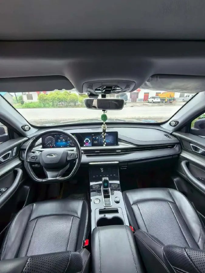 2022 Chery Tiggo 8 Plus 1.6T 197HP L4 7DCT,autocango,china used car exporter,china ev exporter,chinese used car exporter,chinese used ev exporter