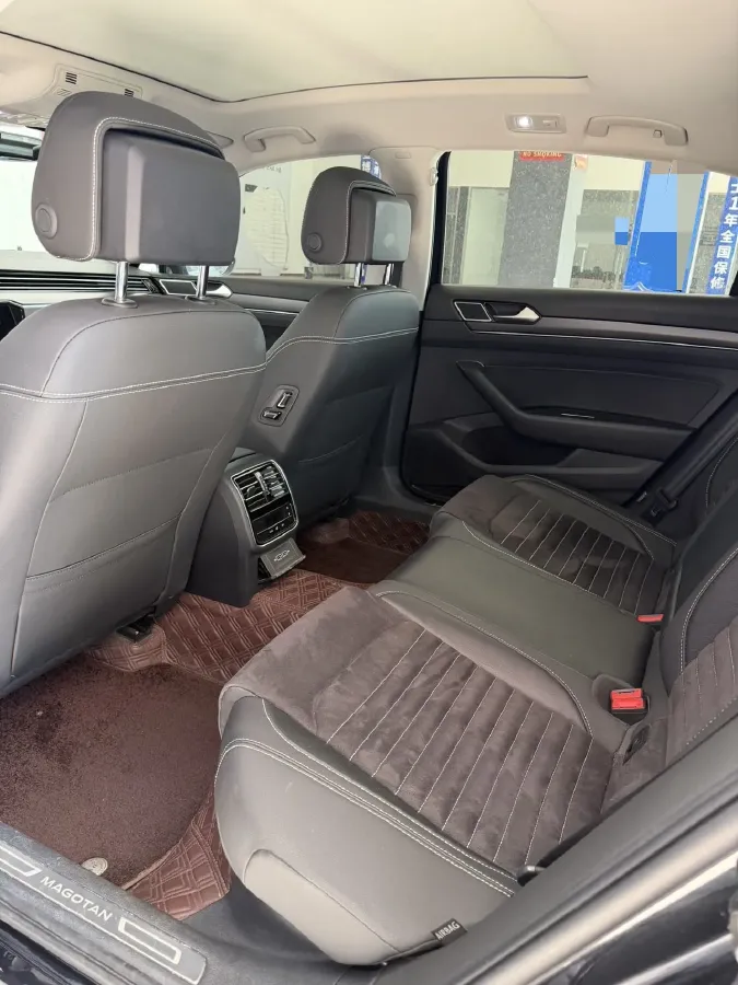 2021 Volkswagen Magotan 2.0T 186HP L4 7DCT,autocango,china used car exporter,china ev exporter,chinese used car exporter,chinese used ev exporter