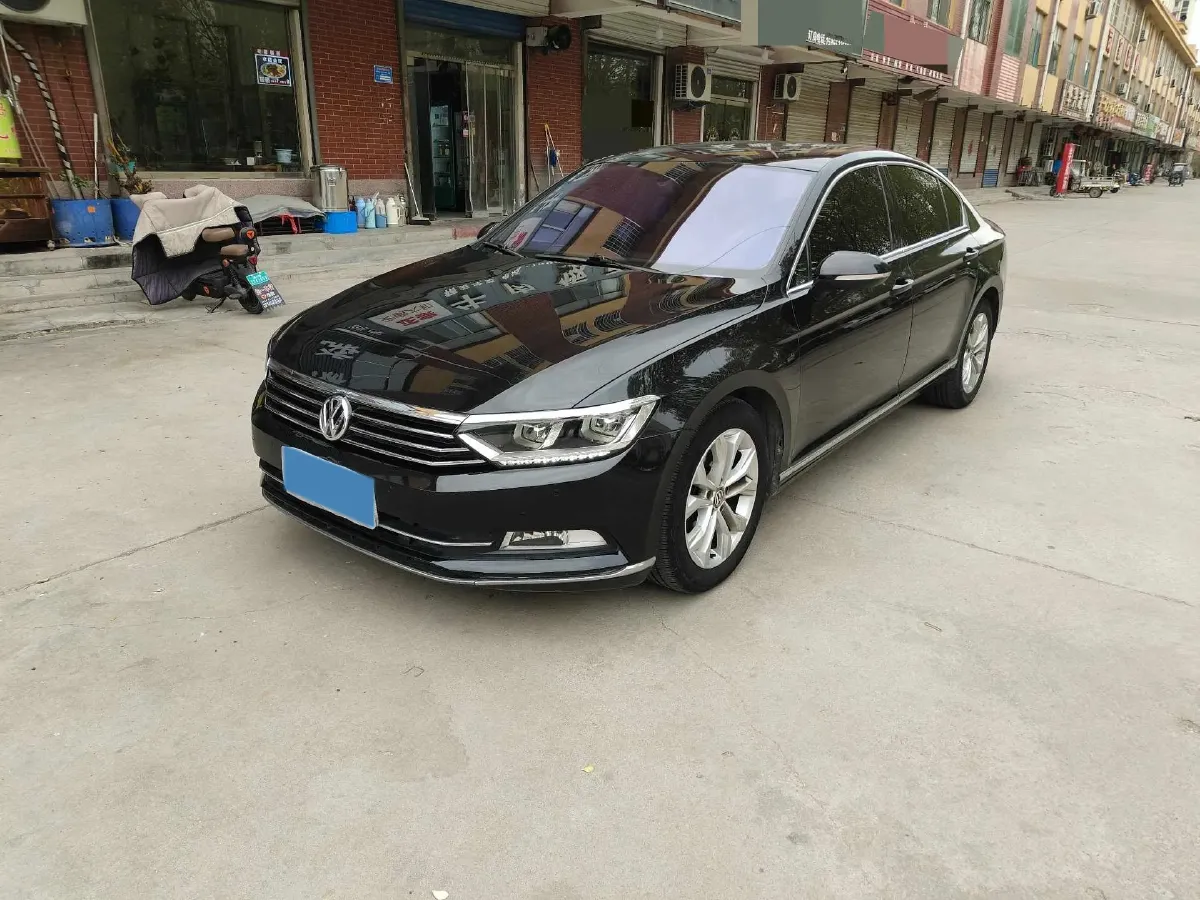 2018 Volkswagen Magotan 1.8T 180HP L4 7DCT,autocango,china used car exporter,china ev exporter,chinese used car exporter,chinese used ev exporter