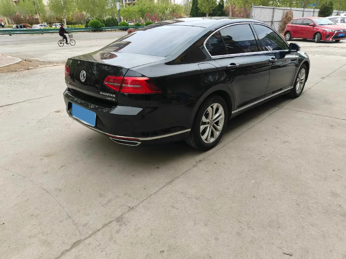 2018 Volkswagen Magotan 1.8T 180HP L4 7DCT,autocango,china used car exporter,china ev exporter,chinese used car exporter,chinese used ev exporter