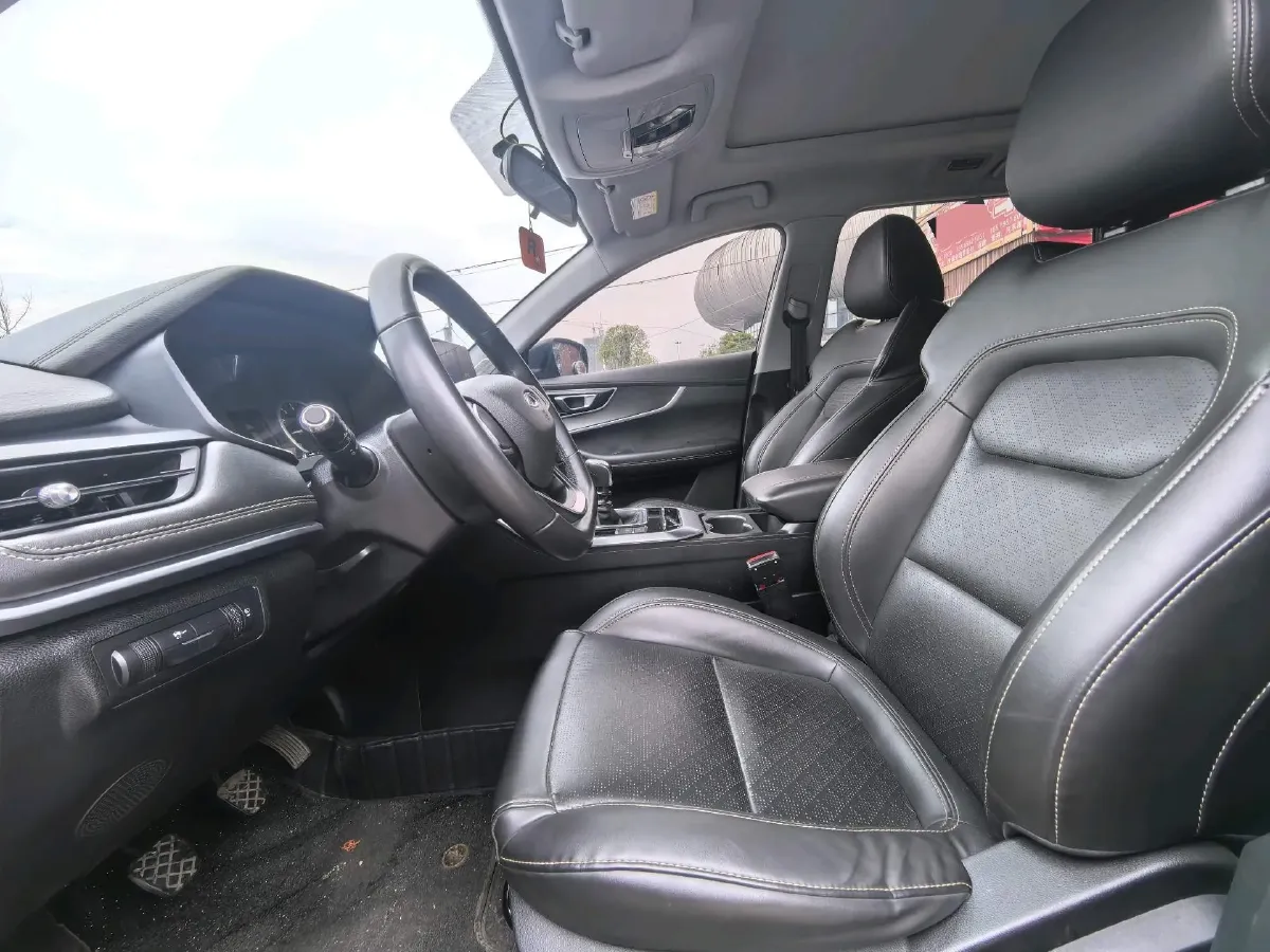 2020 Chery Tiggo 8 1.5T 156HP L4 6MT,autocango,china used car exporter,china ev exporter,chinese used car exporter,chinese used ev exporter