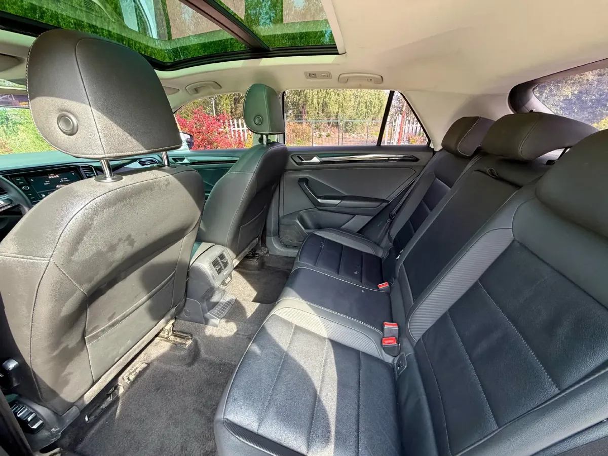 2019 Volkswagen T-Roc 1.4T 150HP L4 7DCT,autocango,china used car exporter,china ev exporter,chinese used car exporter,chinese used ev exporter