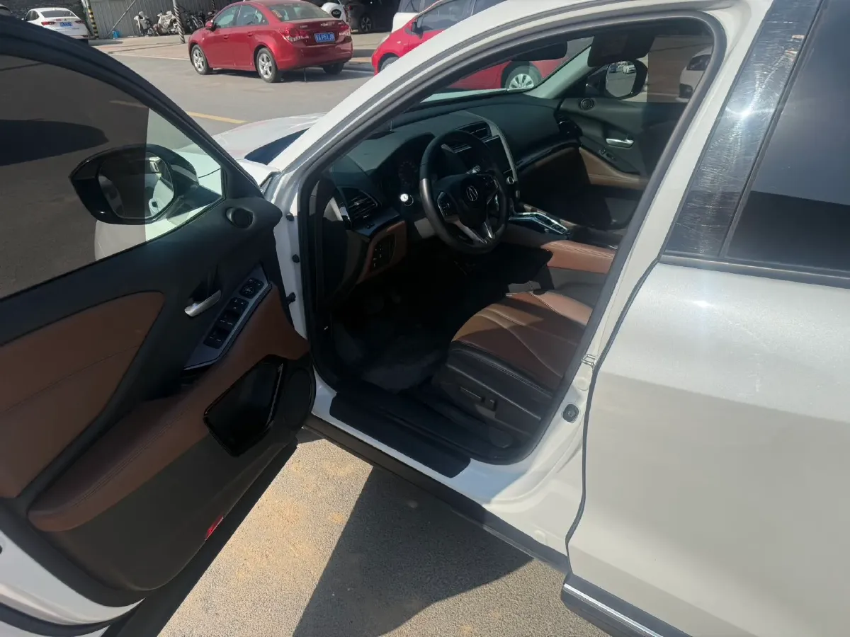 2021 Acura CDX 1.5T 182HP L4 8DCT,autocango,china used car exporter,china ev exporter,chinese used car exporter,chinese used ev exporter