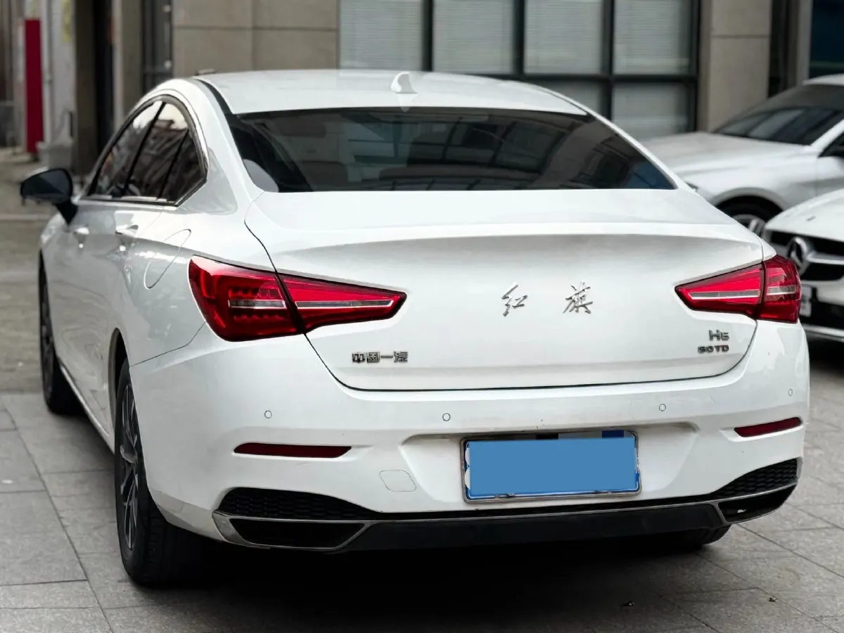 2020 HongQi H5 1.5T 169HP L4 7DCT,autocango,china used car exporter,china ev exporter,chinese used car exporter,chinese used ev exporter