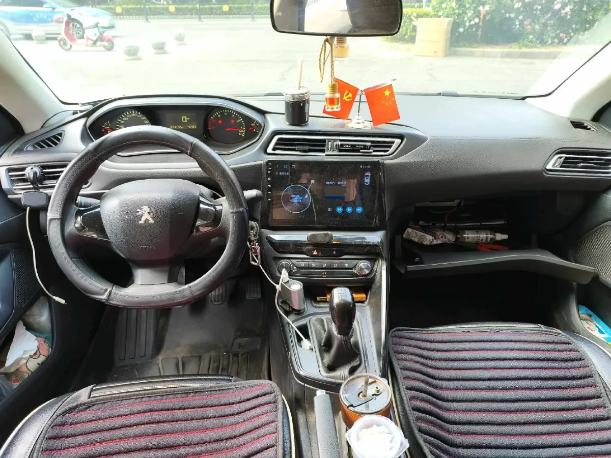 2016 Peugeot 308 1.6L 117HP L4 5MT,autocango,china used car exporter,china ev exporter,chinese used car exporter,chinese used ev exporter