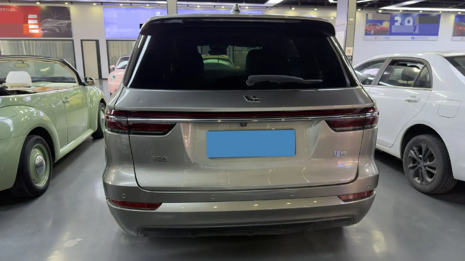 2021 Li ONE Range Extended 131HP REEV 40.5KWH,autocango,china used car exporter,china ev exporter,chinese used car exporter,chinese used ev exporter