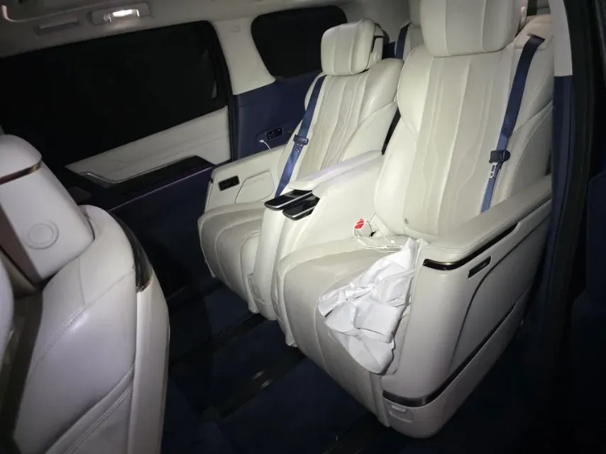 2023 Buick Century 2.0T 237HP L4 9AT,autocango,china used car exporter,china ev exporter,chinese used car exporter,chinese used ev exporter