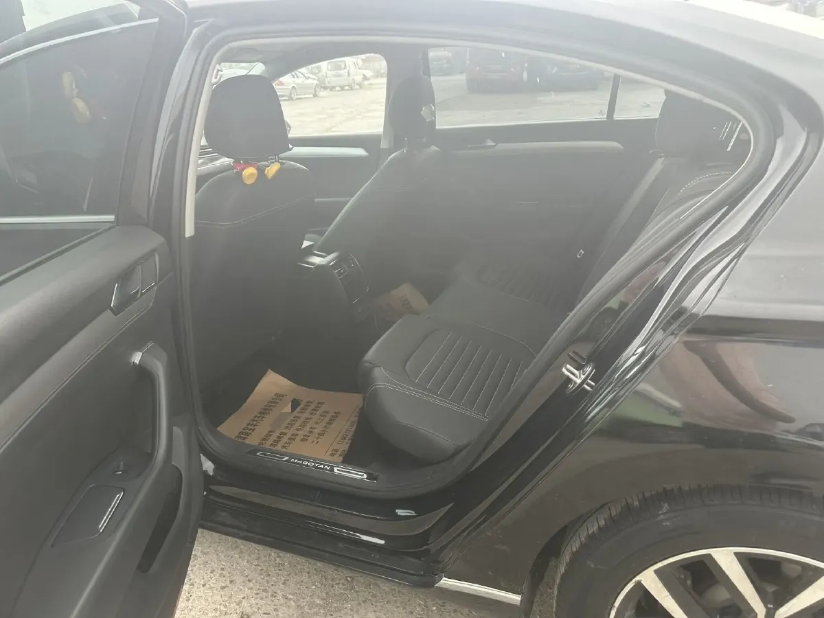 2020 Volkswagen Magotan 1.4T 150HP L4 7DCT,autocango,china used car exporter,china ev exporter,chinese used car exporter,chinese used ev exporter