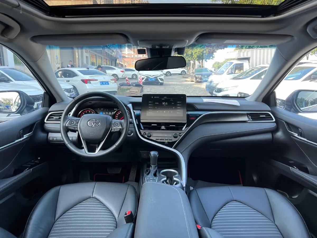 2022 Toyota Camry 2.0L 178HP L4 CVT,autocango,china used car exporter,china ev exporter,chinese used car exporter,chinese used ev exporter