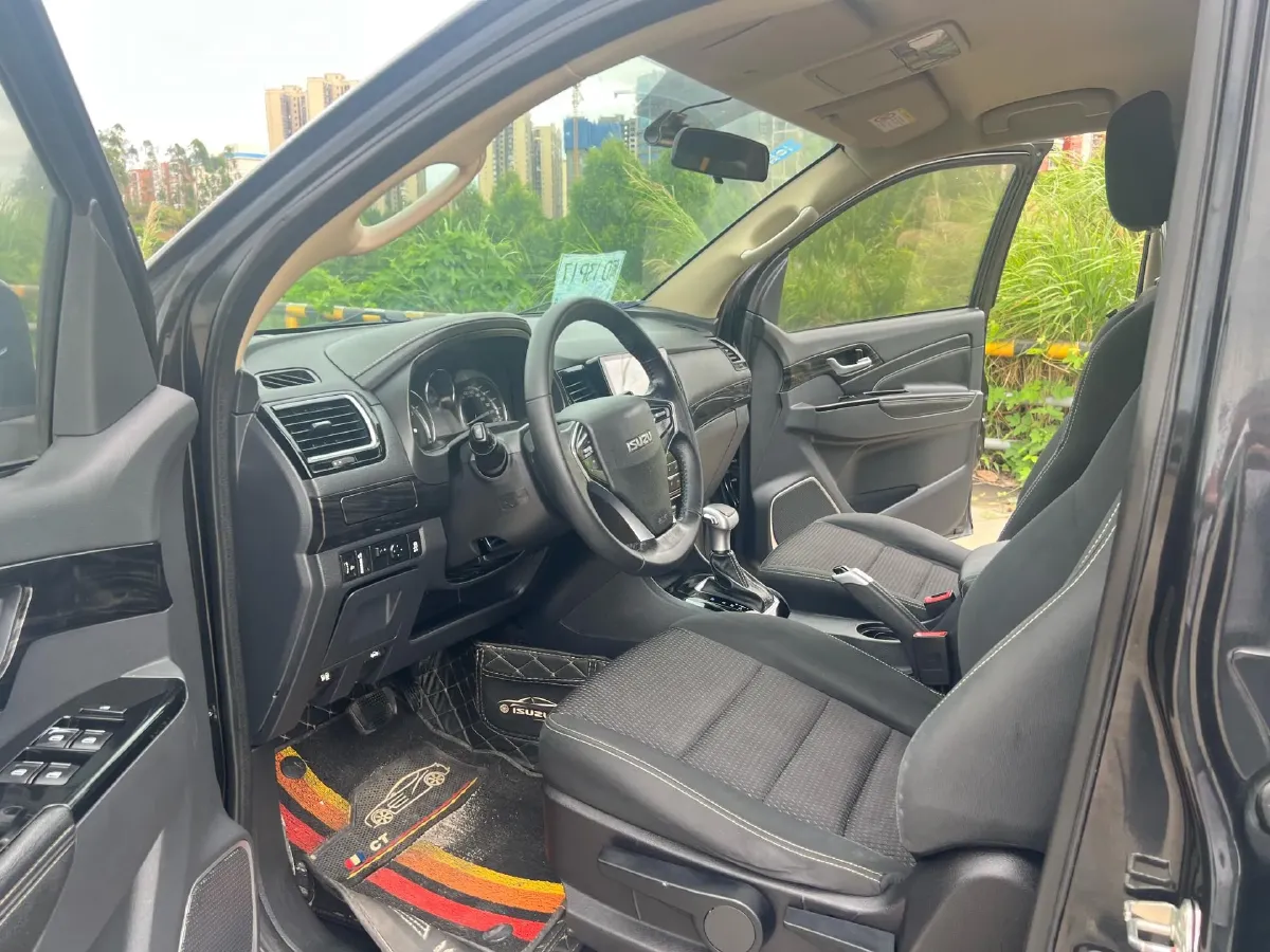 2020 Isuzu Mu-X 1.9T 166HP L4 6AT,autocango,china used car exporter,china ev exporter,chinese used car exporter,chinese used ev exporter