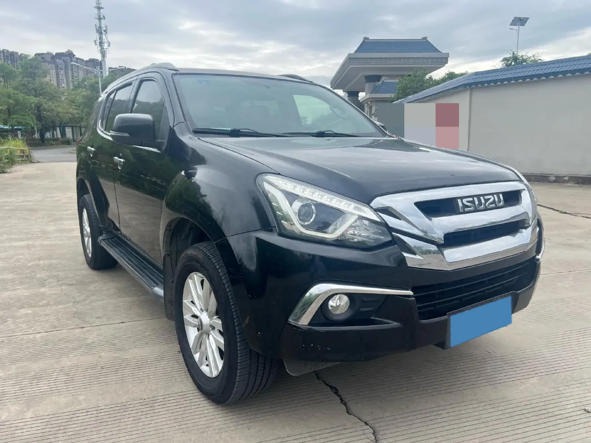 2020 Isuzu Mu-X 1.9T 166HP L4 6AT,autocango,china used car exporter,china ev exporter,chinese used car exporter,chinese used ev exporter