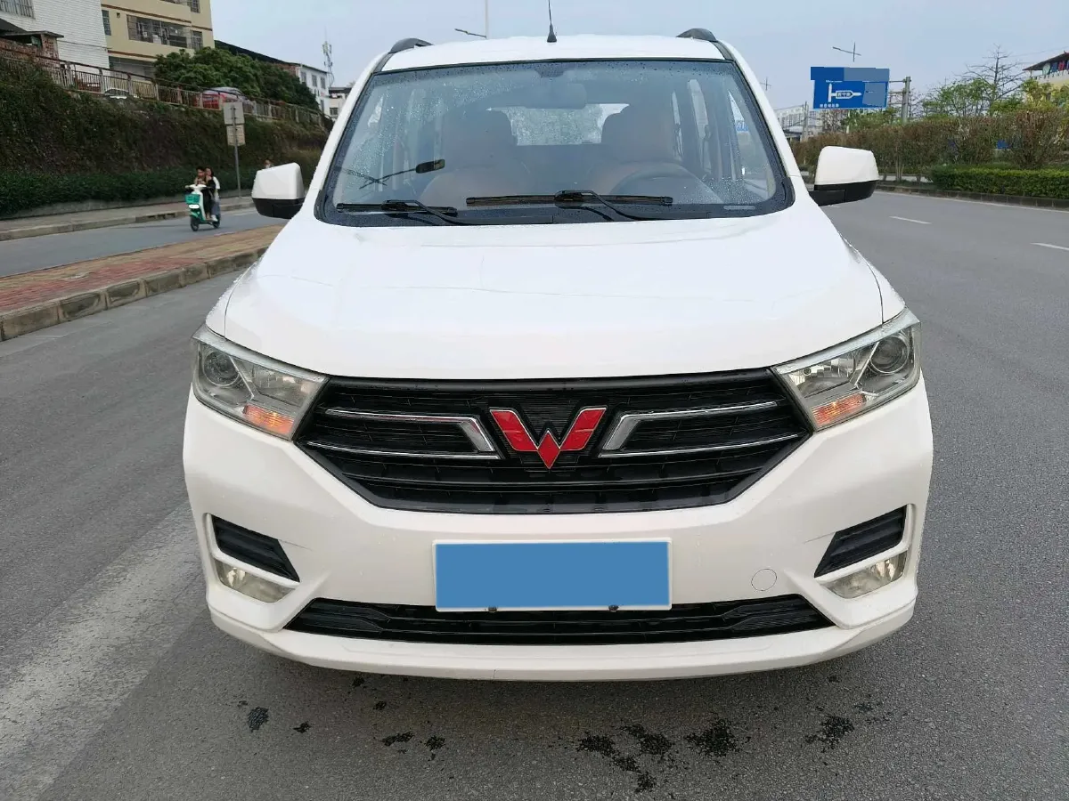 2019 WuLing HongGuang 1.5L 99HP L4 6MT,autocango,china used car exporter,china ev exporter,chinese used car exporter,chinese used ev exporter