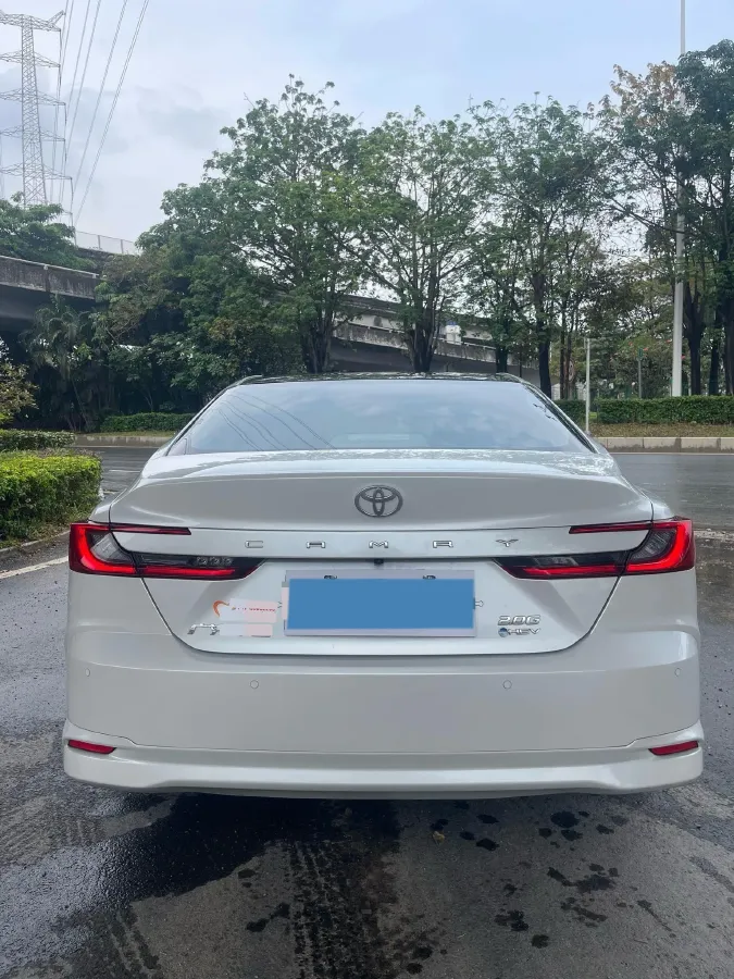 2024 Toyota Camry 2.0L 152HP L4 E-CVT Hybrid,autocango,china used car exporter,china ev exporter,chinese used car exporter,chinese used ev exporter