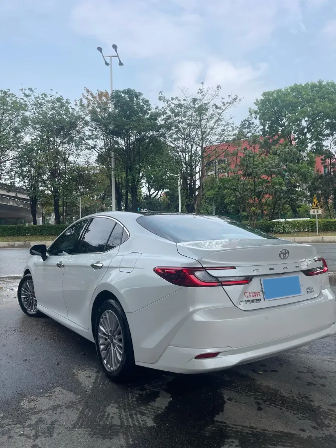 2024 Toyota Camry 2.0L 152HP L4 E-CVT Hybrid,autocango,china used car exporter,china ev exporter,chinese used car exporter,chinese used ev exporter