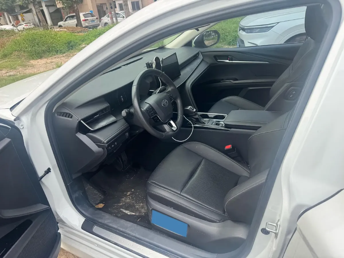 2024 Toyota Camry 2.0L 152HP L4 E-CVT Hybrid,autocango,china used car exporter,china ev exporter,chinese used car exporter,chinese used ev exporter