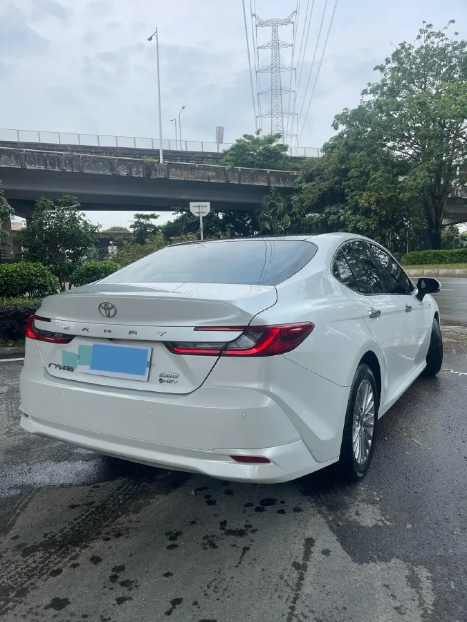 2024 Toyota Camry 2.0L 152HP L4 E-CVT Hybrid,autocango,china used car exporter,china ev exporter,chinese used car exporter,chinese used ev exporter