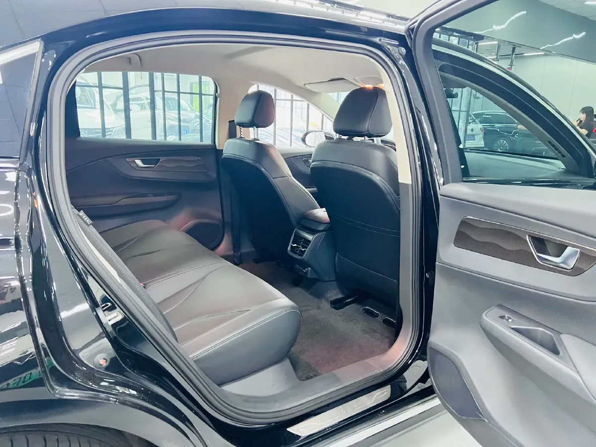 2023 HongQi E-QM5 BEV 54KWH,autocango,china used car exporter,china ev exporter,chinese used car exporter,chinese used ev exporter