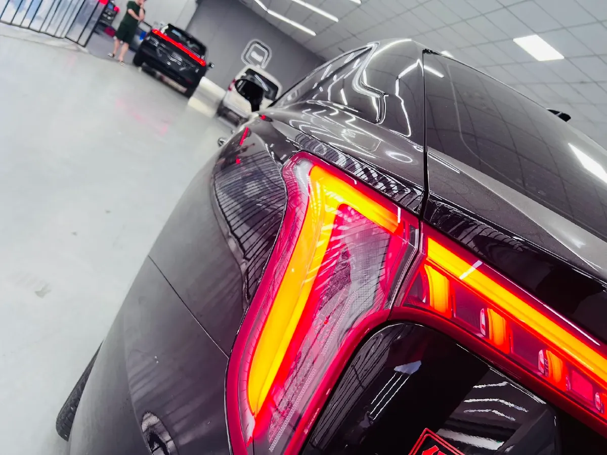 2023 HongQi E-QM5 BEV 54KWH,autocango,china used car exporter,china ev exporter,chinese used car exporter,chinese used ev exporter