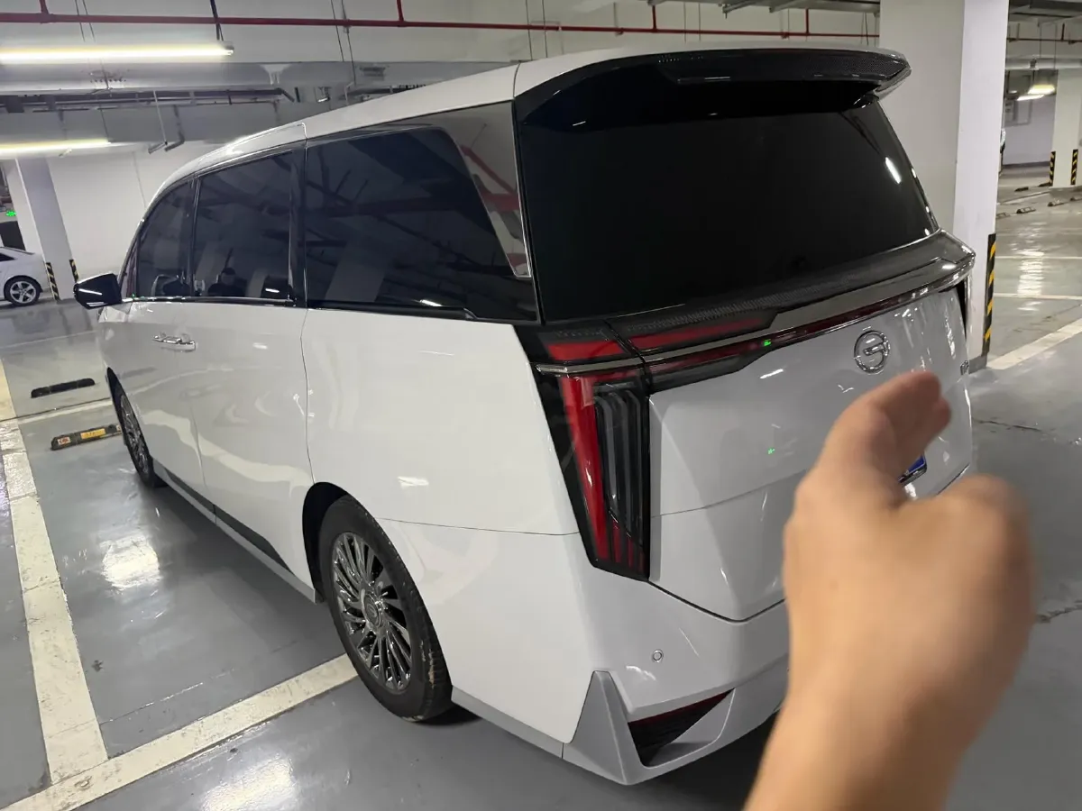 2023 GAC Trumpchi M8 2.0T 252HP L4 8AT,autocango,china used car exporter,china ev exporter,chinese used car exporter,chinese used ev exporter