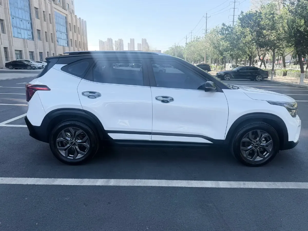 2023 Kia Seltos 1.5L 115HP L4 CVT,autocango,china used car exporter,china ev exporter,chinese used car exporter,chinese used ev exporter